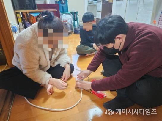 부산 서구, 주거 취약계층에 화재 예방용 소화 패치 배부