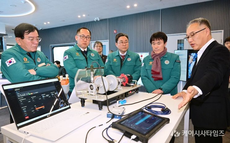 산업건설위원회, AI 관련 시설 방문