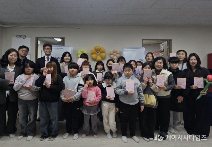 시·에세이 창작부터 출간까지 전 과정 체험