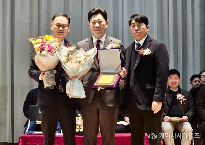 박용선 경북도의원, 포항제철공고 ‘자랑스러운 동문상’ 수상