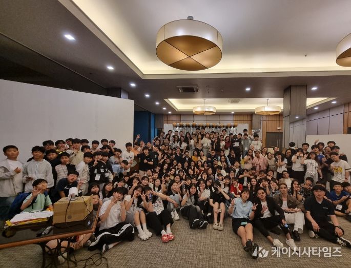 금산군 겨울방학 초중생 해외어학연수 졸업식