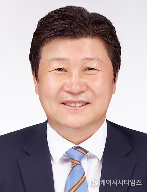 용인특례시의회 김진석 의원 대표발의 '용인시 읍면·동민의 날 지원 조례안' 본회의 통과