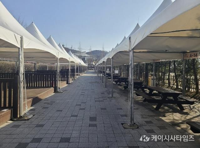 남산근린공원(신정호정원) 피크닉장 내부 모습