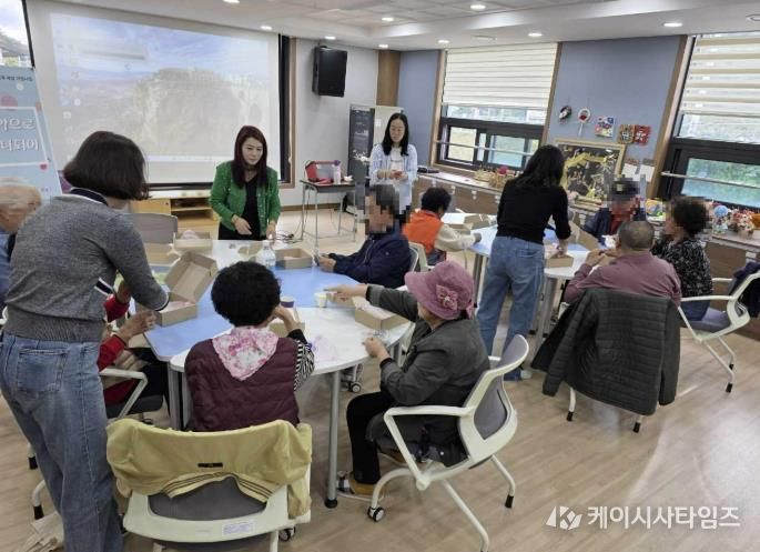 괴산군보건소 치매안심센터, 경증치매환자 인지기능 회복 돕는 ‘기억올림’ 대상자 모집