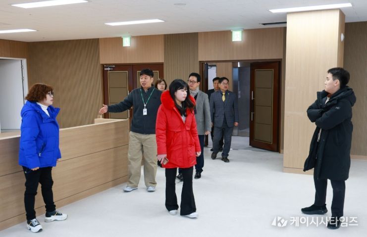 인천 중구의회, 영종구 임시청사 조성 현장 점검