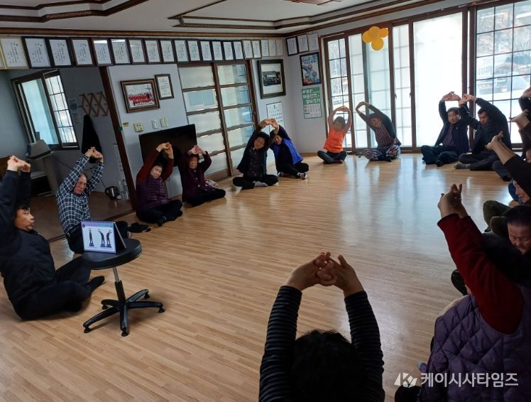 , '2026년 건강100세 행복마을 만들기' 운영