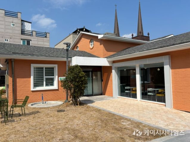 청소년복합문화공간 틈