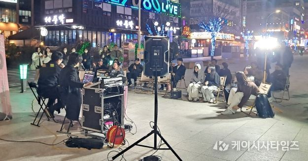 들이대는 라디오