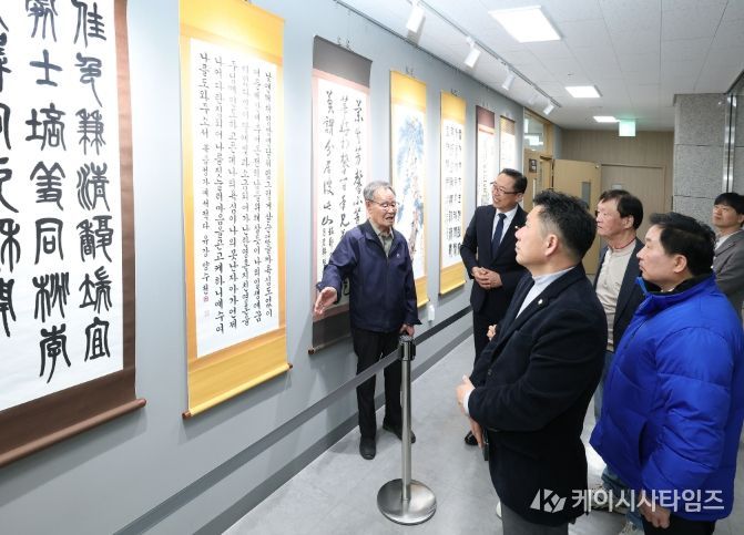 청사 유휴공간 활용해 ‘지역 작가 예술 전시공간’ 조성