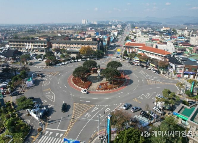 : 부여군청 전경