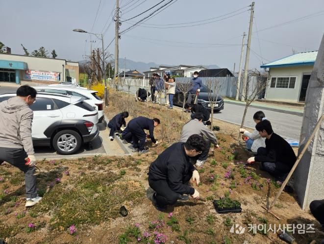 제천교육지원청 ‘봄맞이 화초심기 행사’ 실시