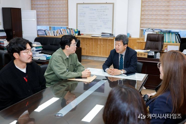 독도사랑운동본부 ‘독도사랑’ 후원물품 기탁